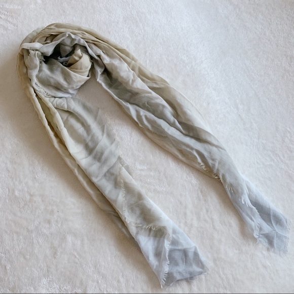 NWOT Authentic Coach Wool Blend Big Square Shawl - Picture 3 of 6